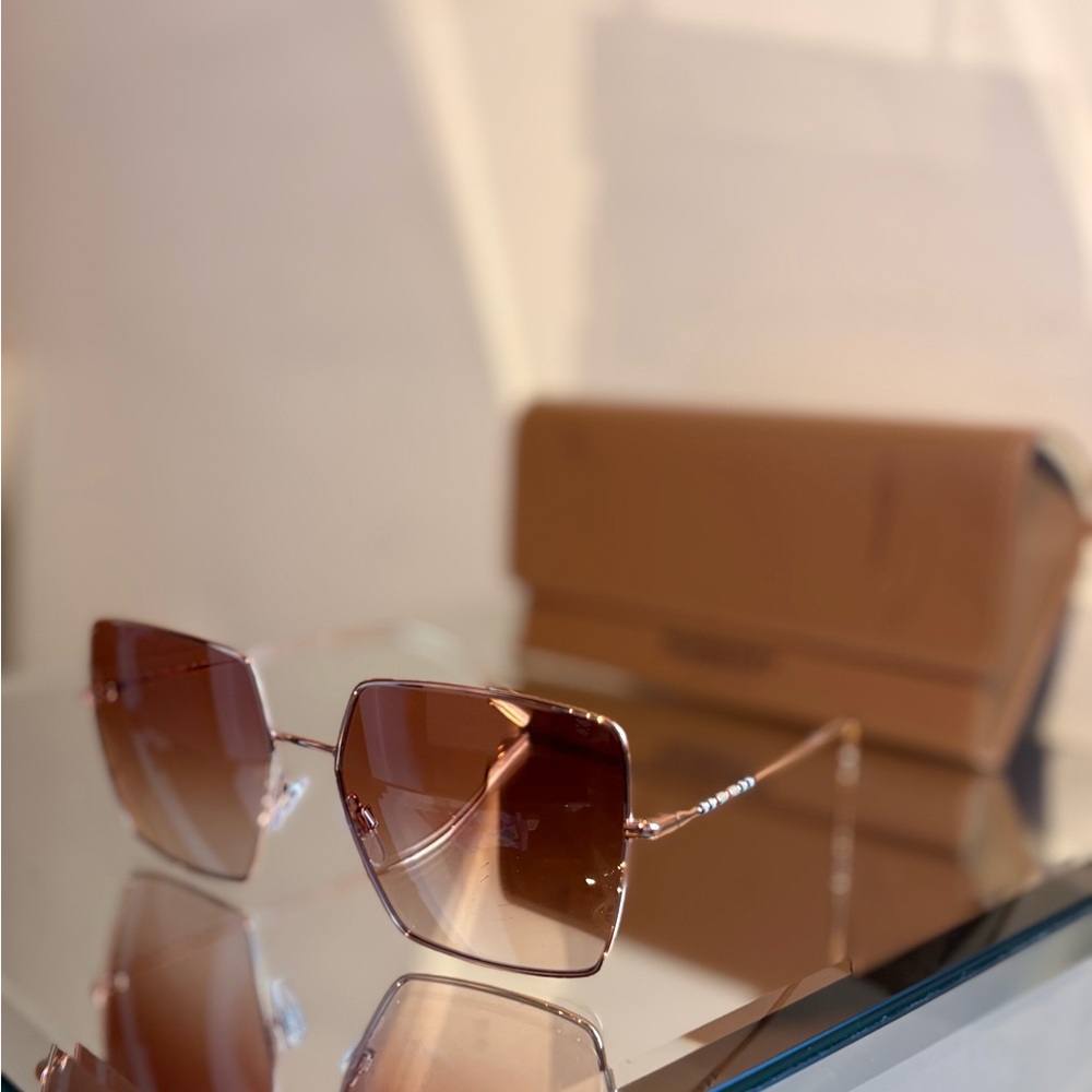 Burberry Daphne square frame sunglasses